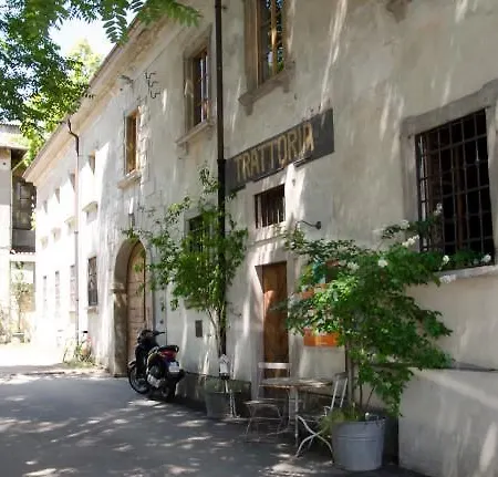 Pomponazzi Apartamento *